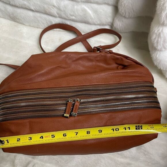 Big Buddha brown vegan zippered Satchel/shoulder bag gold tone hardwares. - Picture 11 of 14